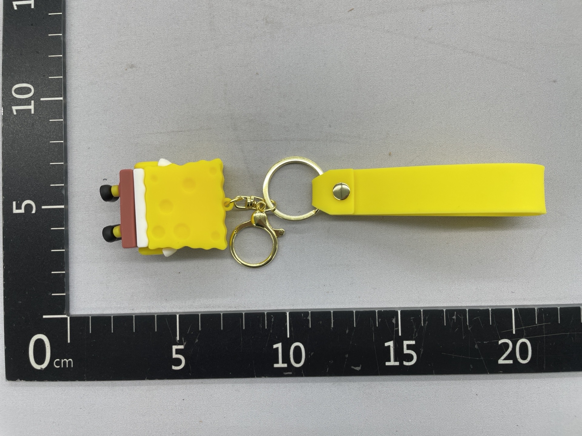 Cartoon spongebob squarepants keychain – adorable patrick star figurine charm – car, bag, and keyring accessory – couple’s gift 2