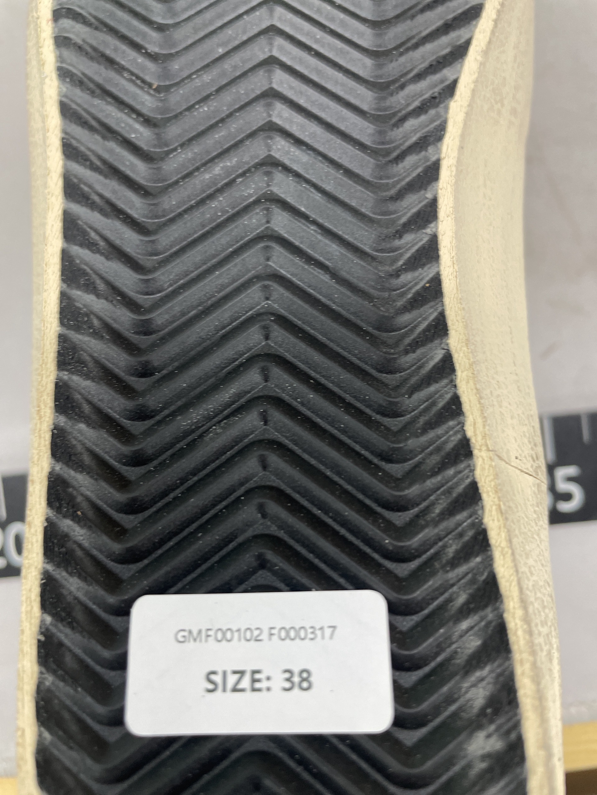 2025 new second generation genuine leather distressed “dirty” sneakers – women’s star detail, casual, versatile, fashionable skate shoes, white sneakers for men 4