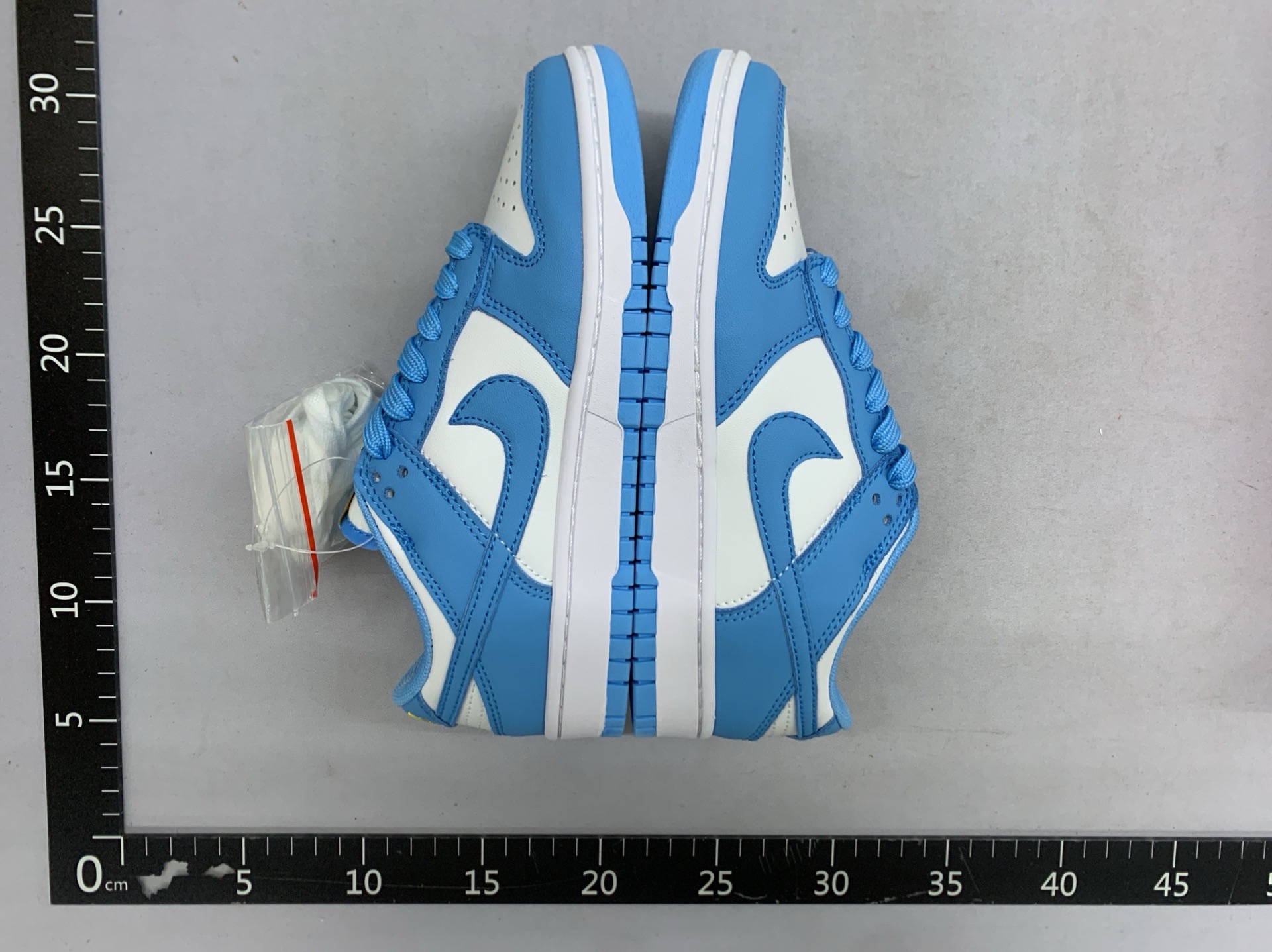 Sneakers 3