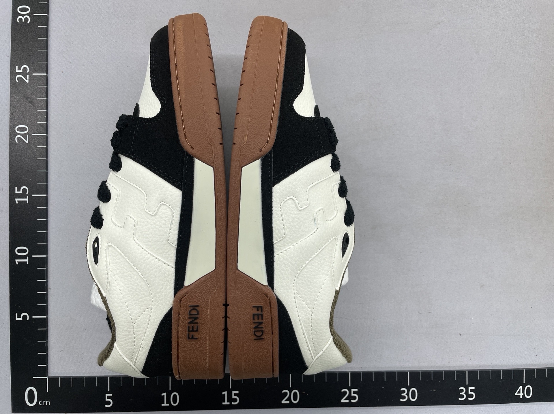 F family color matching retro black and white bear f family couple sneakers sports casual thick solewhite shoes women’s autumn plus size sports shoes 4