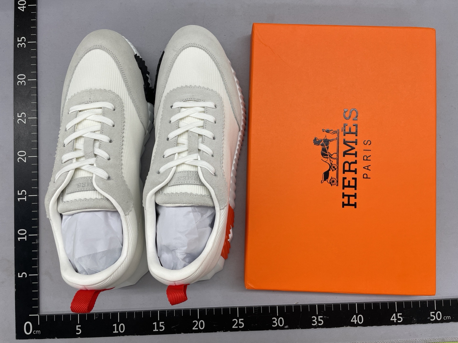 European station 2025 new h-style men’s genuine leather thick-soled shock-absorbing running shoes casual white sneakers athletic shoes 7