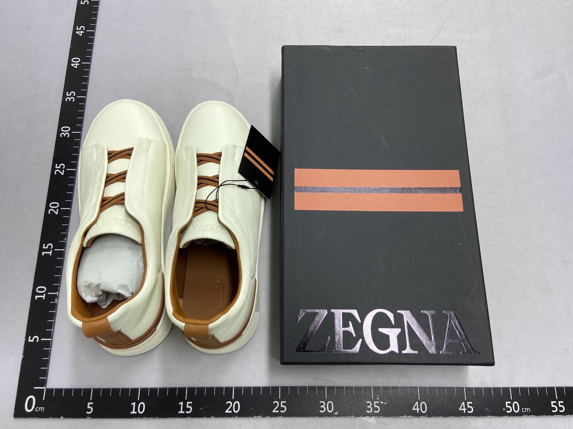 European men’s genuine leather casual white sneakers low-top slip-ons lazy shoes athletic shoes slip-on driving shoes 6