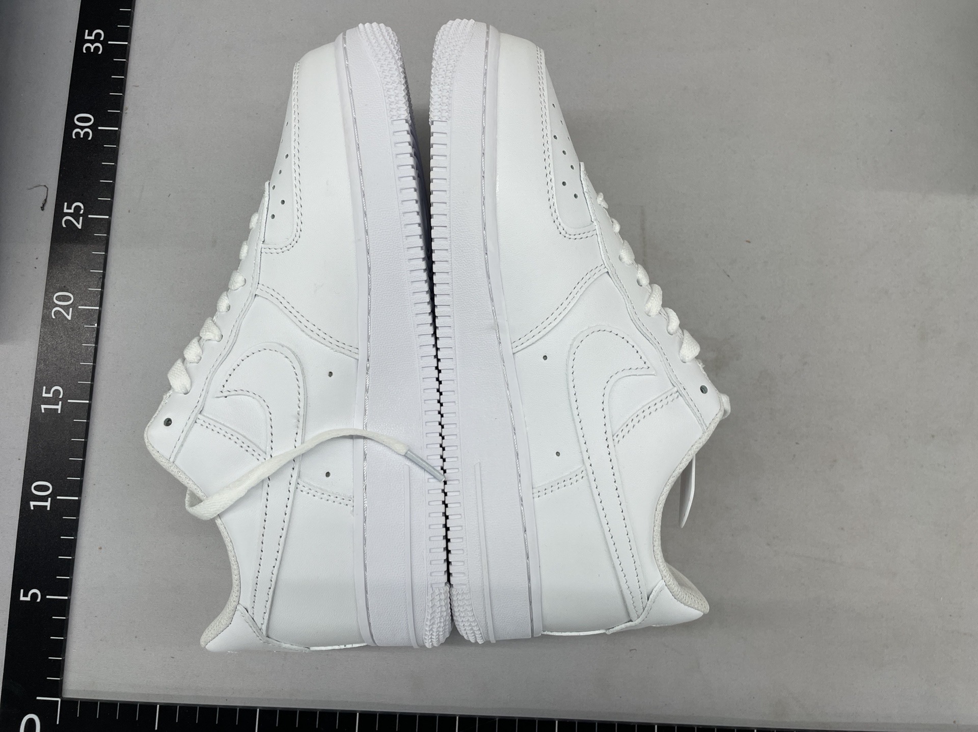 【limited stock – around a hundred pairs】authentic grade 1 air force 1 low top white sneakers. all white, thick leather upper, brand new in original box. factory liquidation. once they’re gone, they’re gone! may have minor imperfections that don’t affect wear. if you’re a perfectionist, please don’t purchase 4