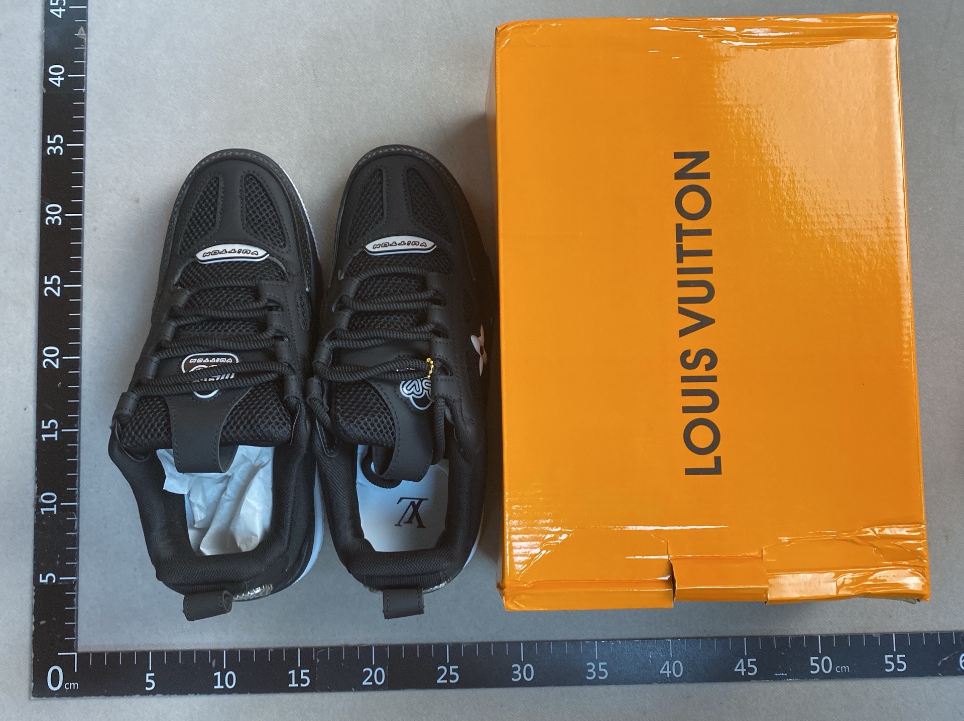 Cross-border foreign trade exclusive bread shoes heightenedthick solelow anklecasual life sneakers european station white shoes men’s style 2