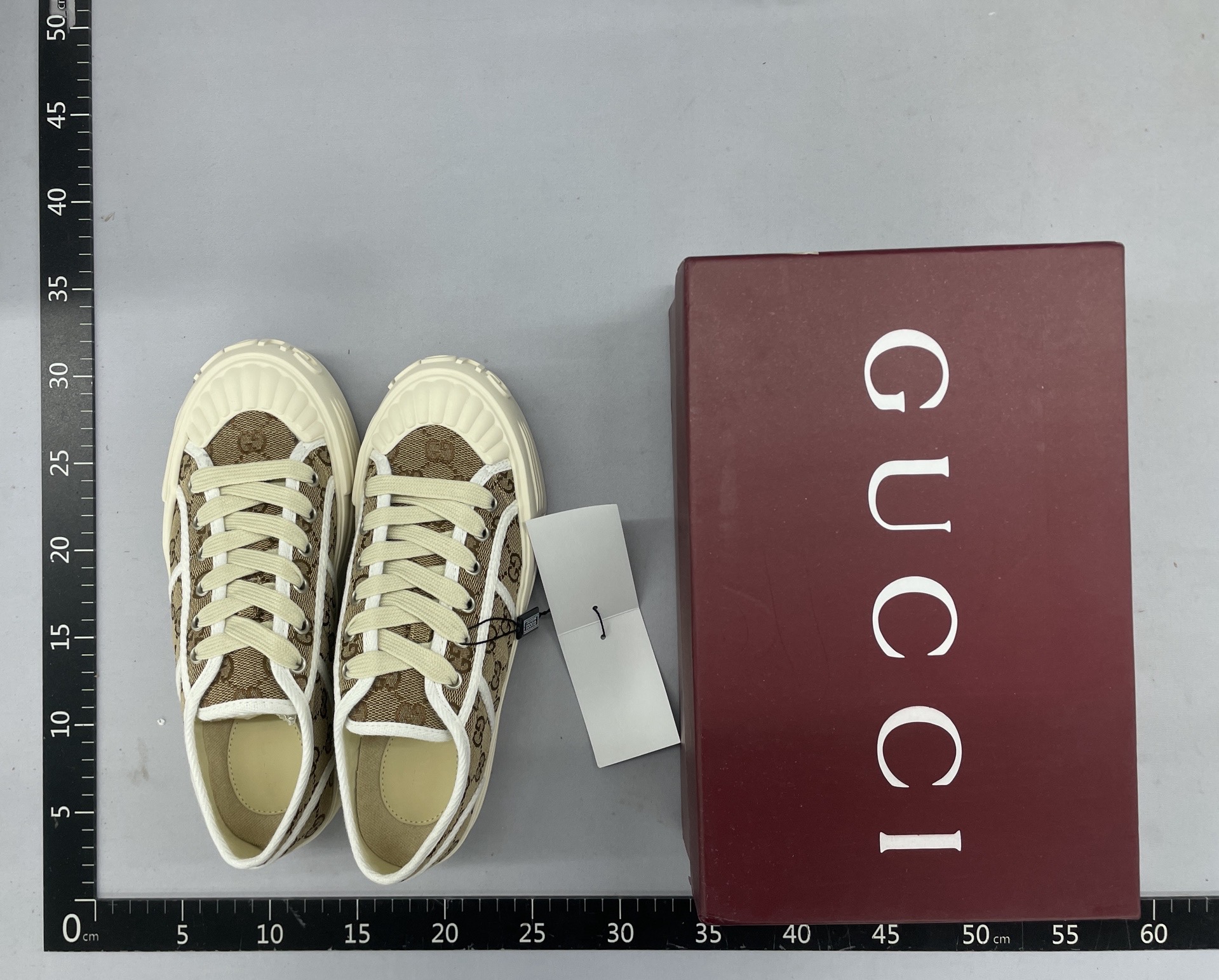 2025 high version new thick soleg popular sports shoes biscuit canvas casual shoes couple jacquard cloth white shoes 7