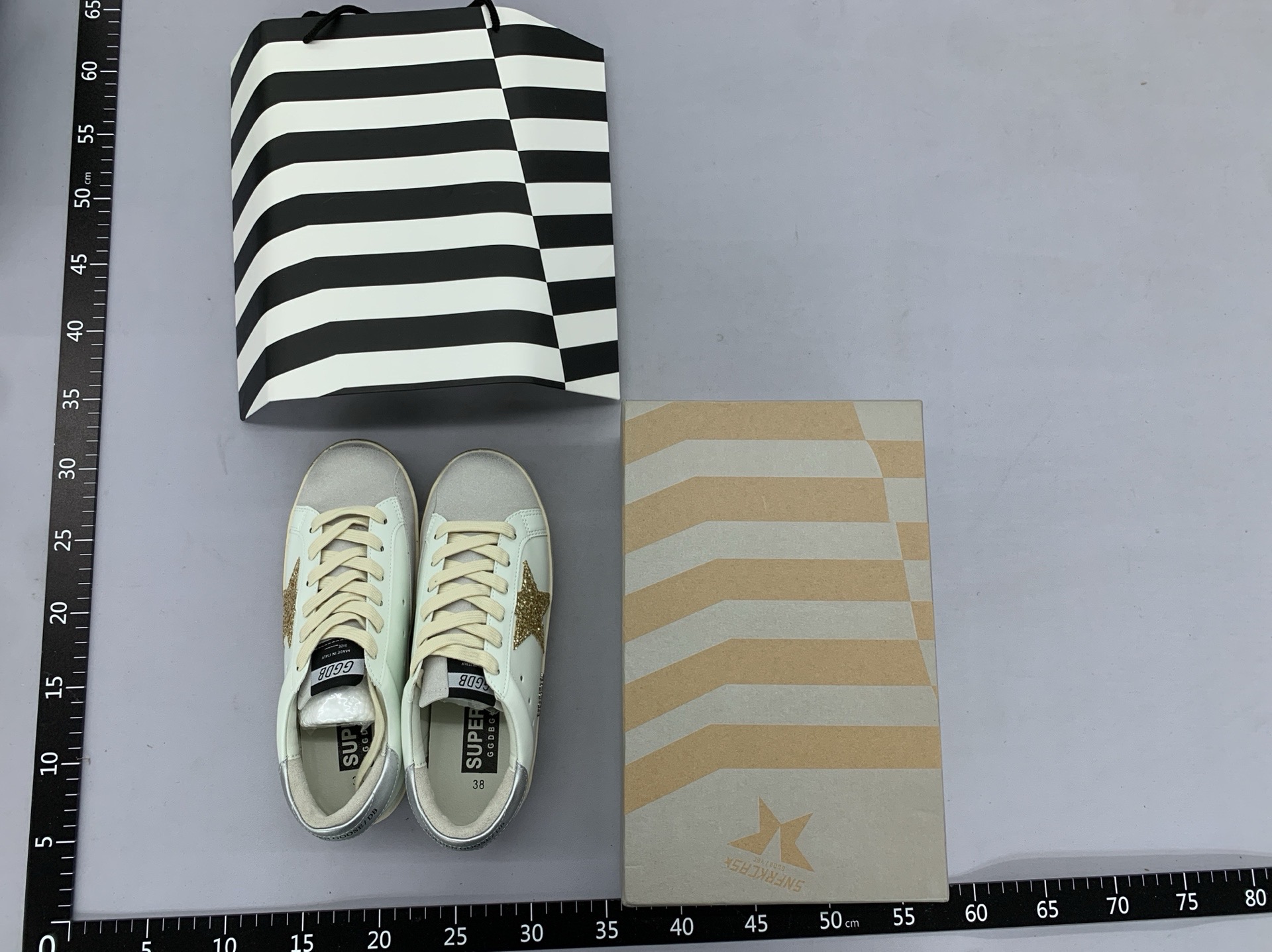 ￼ Ggdb small dirty shoes new old women’s sneakers men’s dirty shoes star white shoes korean version retro star small dirty shoes black tail red tail silver 7