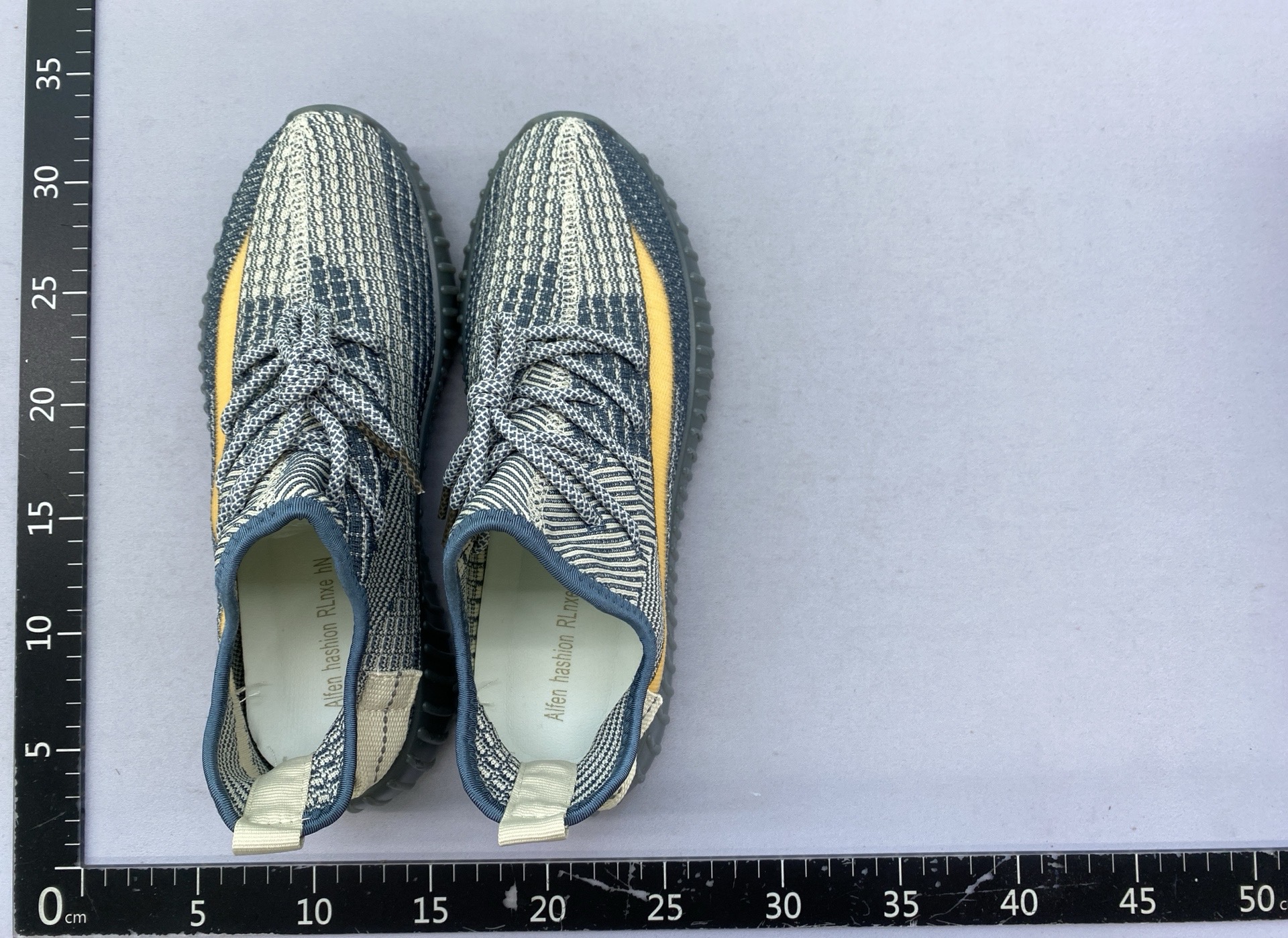 Men’s shoes 350 shoes men and women couple wholesale breathable mesh shoes easiest for match sports shoes casual trendy shoes low ankle 3