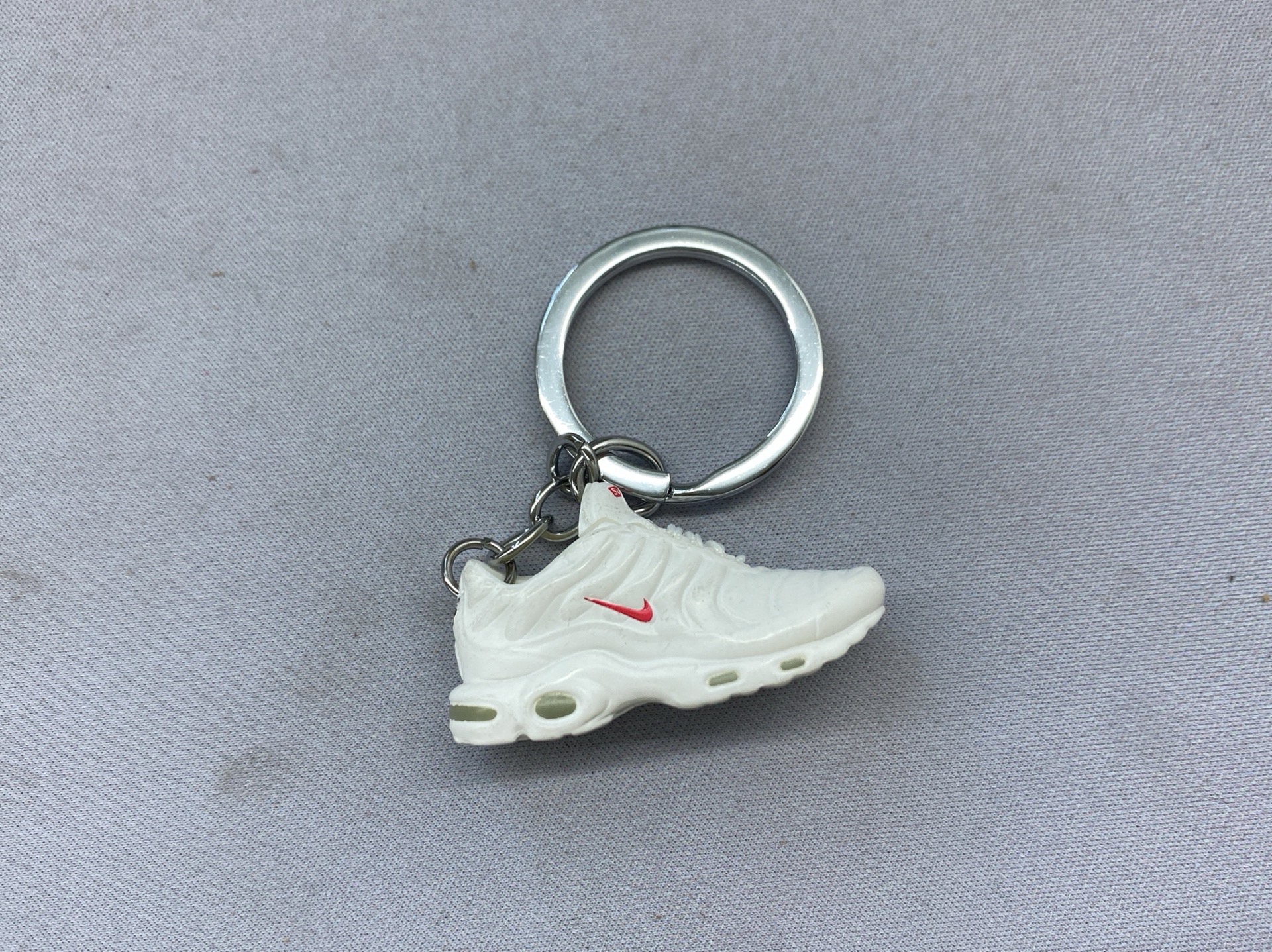 Axtn keychain 3d stereo shoe pendant creative bag accessories 2