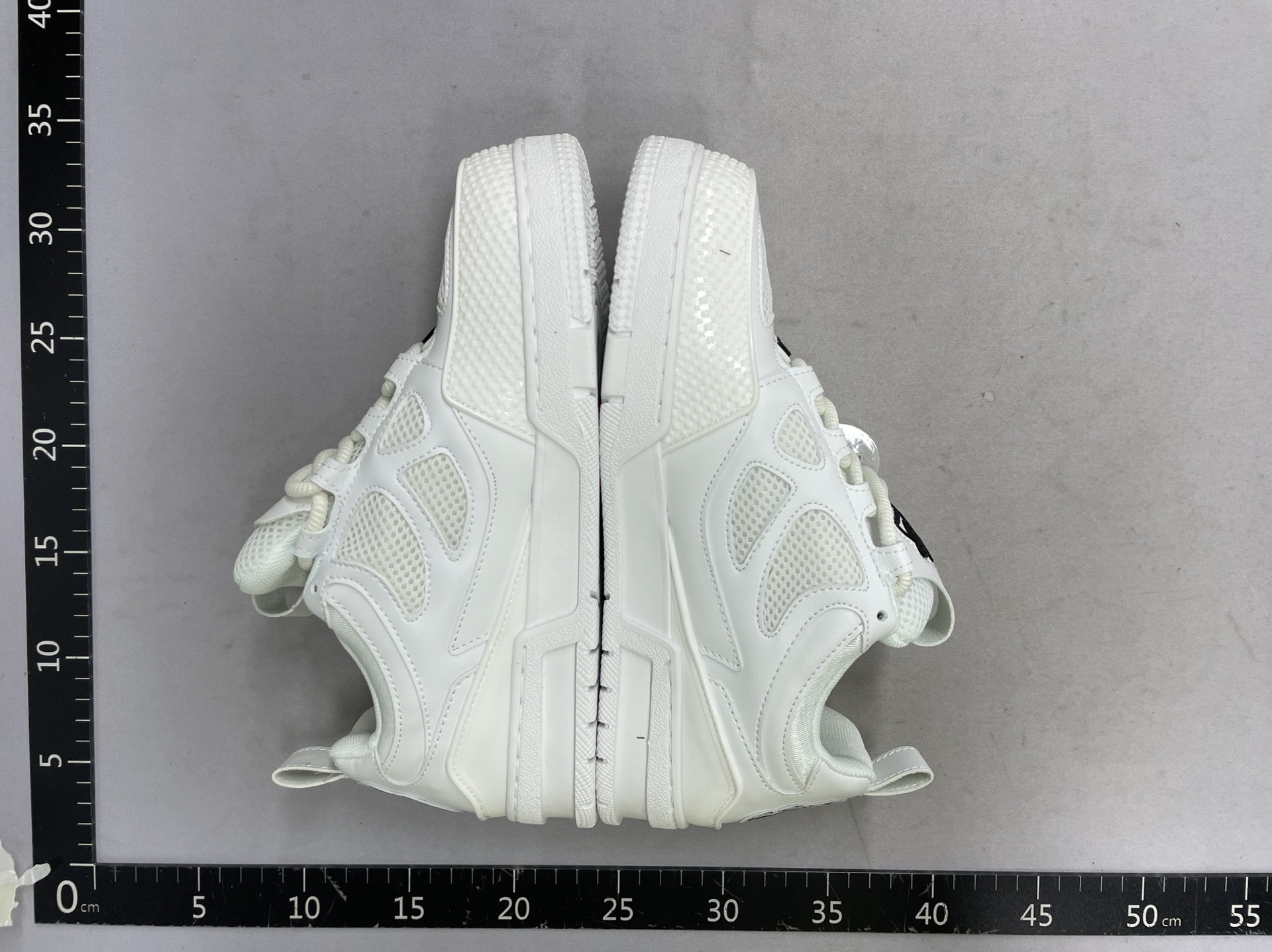 Little fat white shoes export bread shoes men’s and women’s height increasing dad shoes l sneakers european station cross-border sports shoes 5