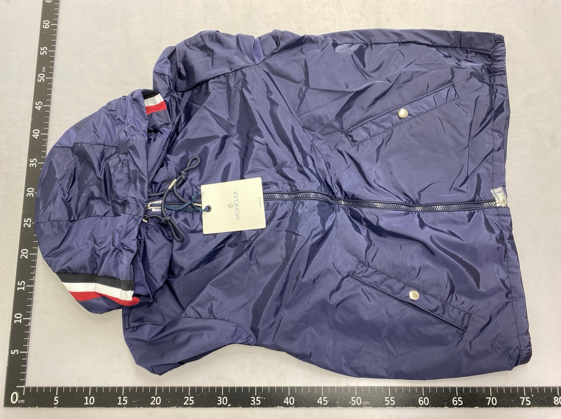 High-end spring/autumn streetwear hooded windbreaker for men – 2025 fashionable waterproof windbreaker jacket 4