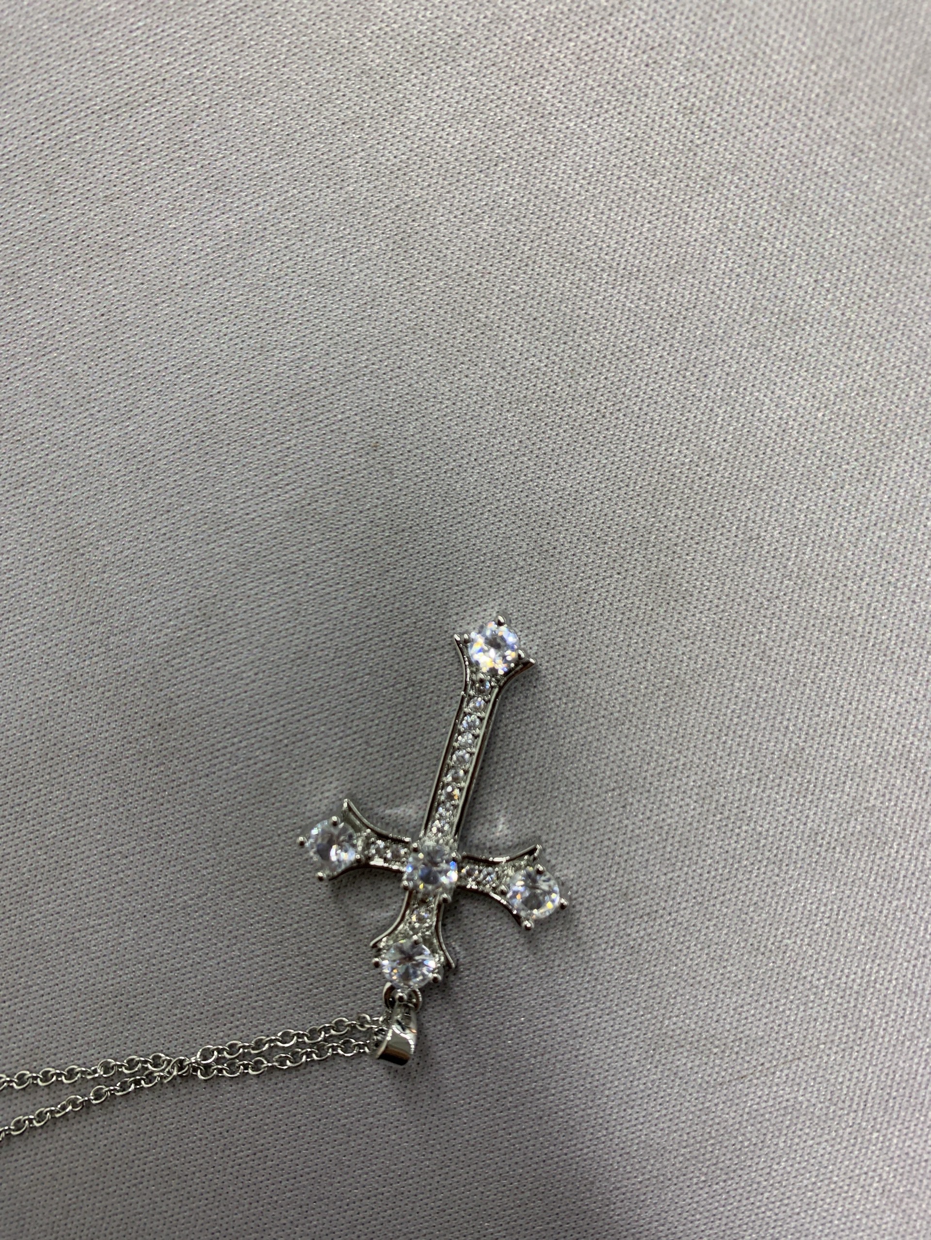 Vintage “silver cross” necklace 2