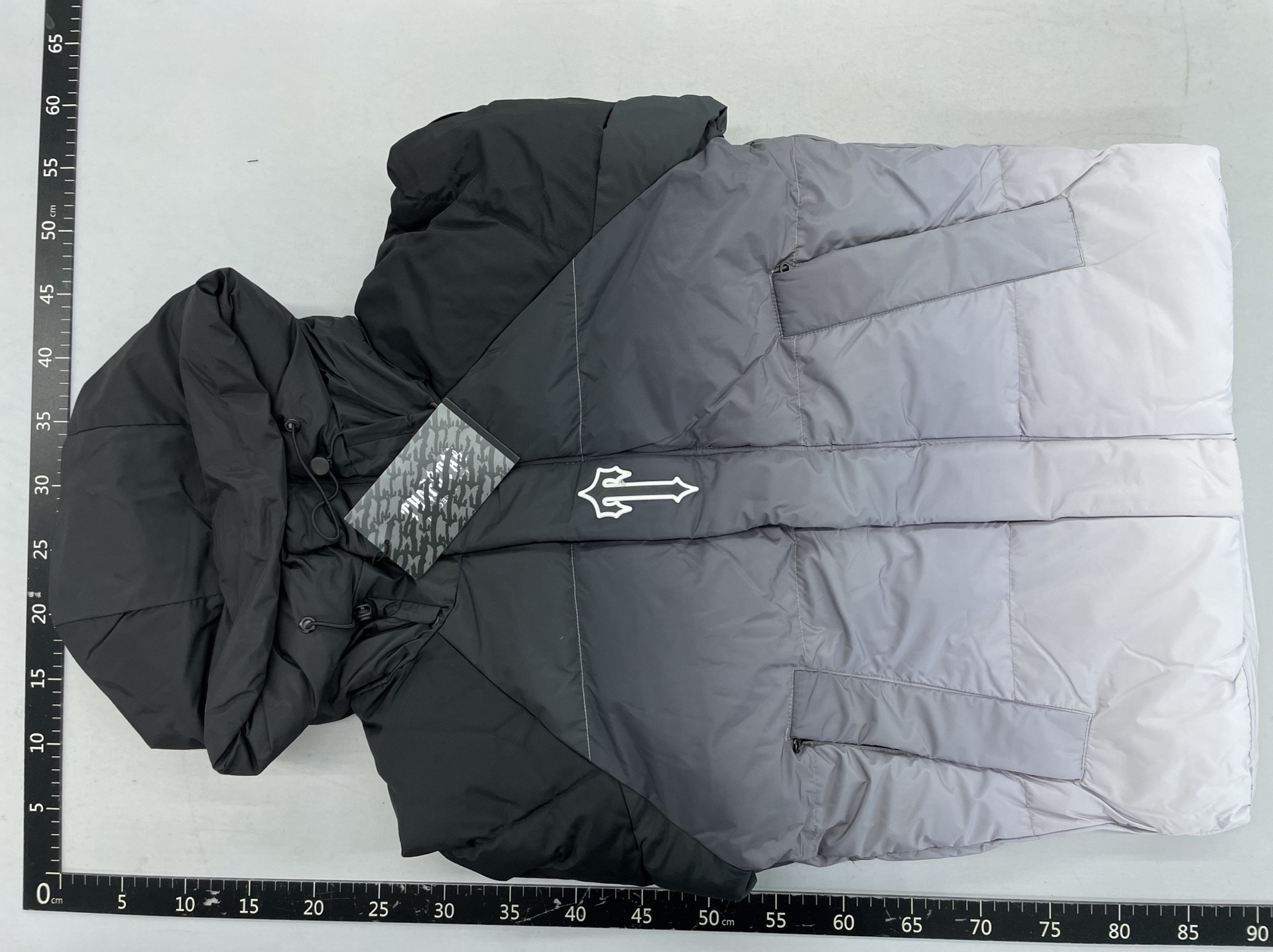Decoding the arched puffer jacket 3