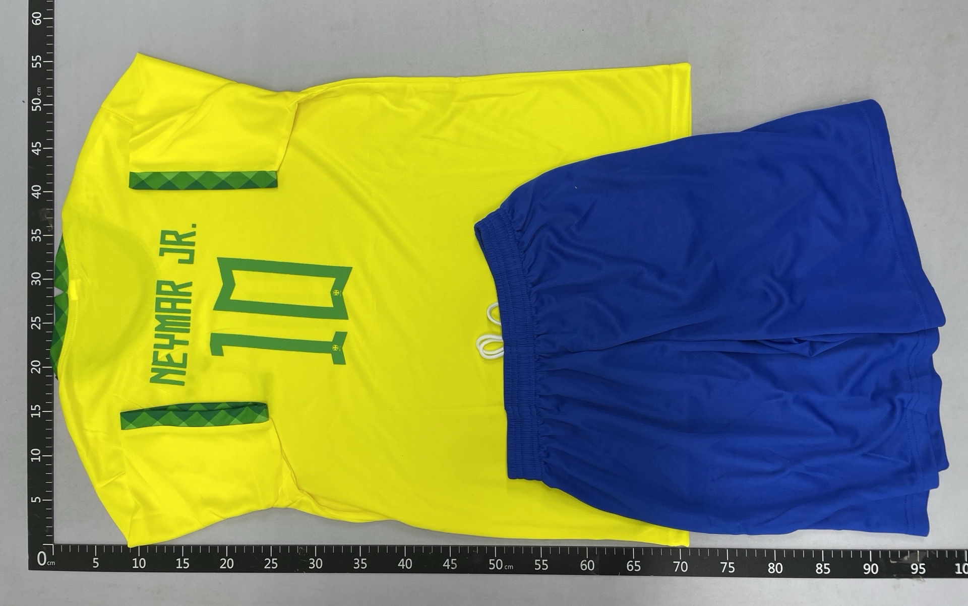 Wholesale world cup soccer jerseys: argentina messi #10, cristiano ronaldo #7, match & training team uniforms 2