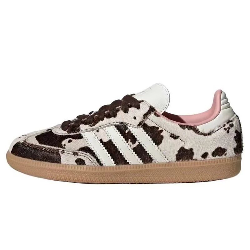 Versatile and fashionable classic sneakers